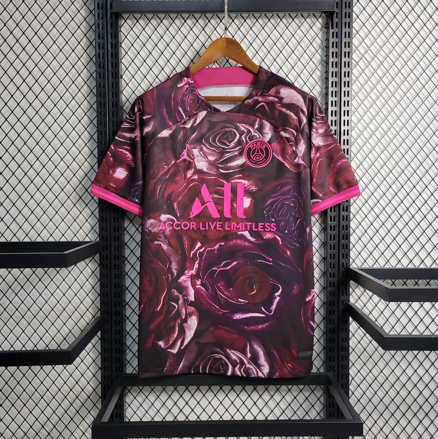 Paris maillot concept rose 2023-2024